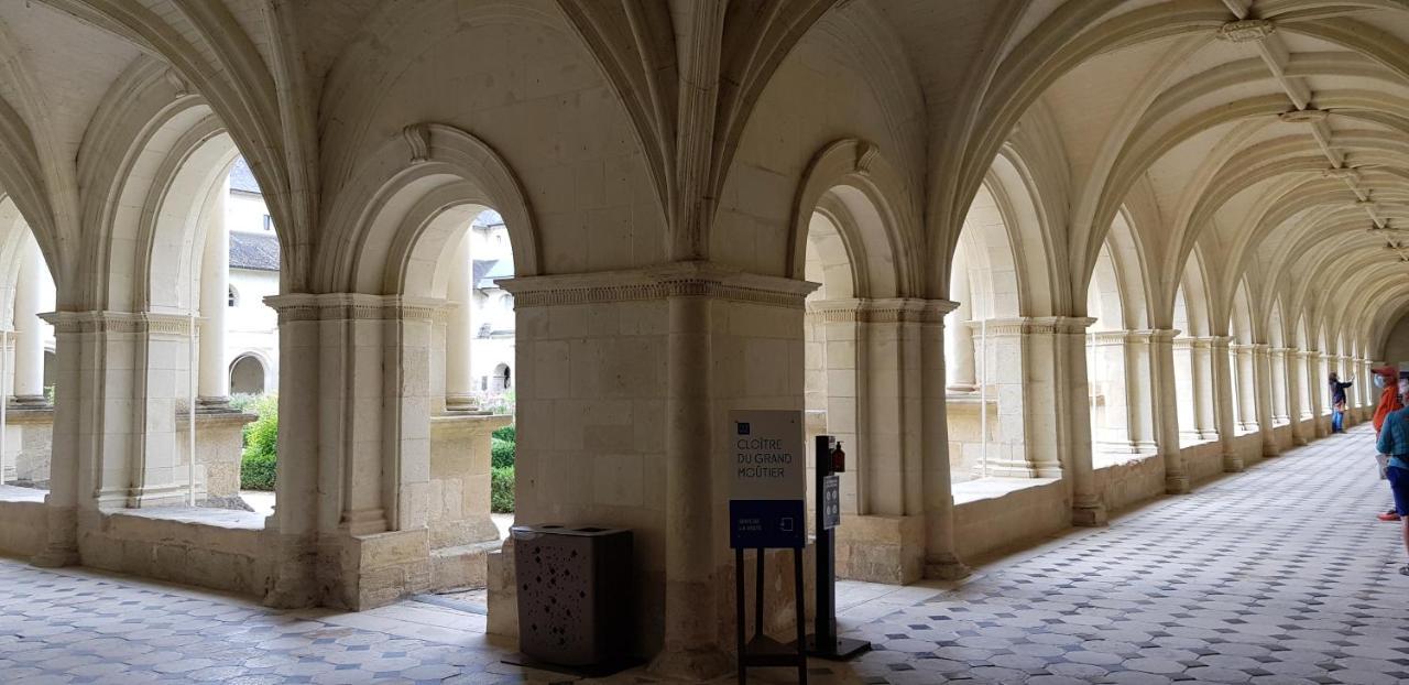 Gite Et Chambres D'Hotes Le Chene Billault Pouant Exterior photo