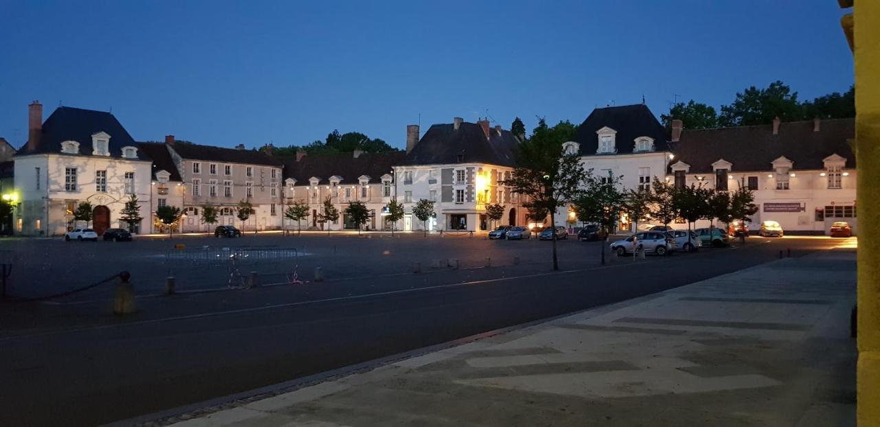 Gite Et Chambres D'Hotes Le Chene Billault Pouant Exterior photo