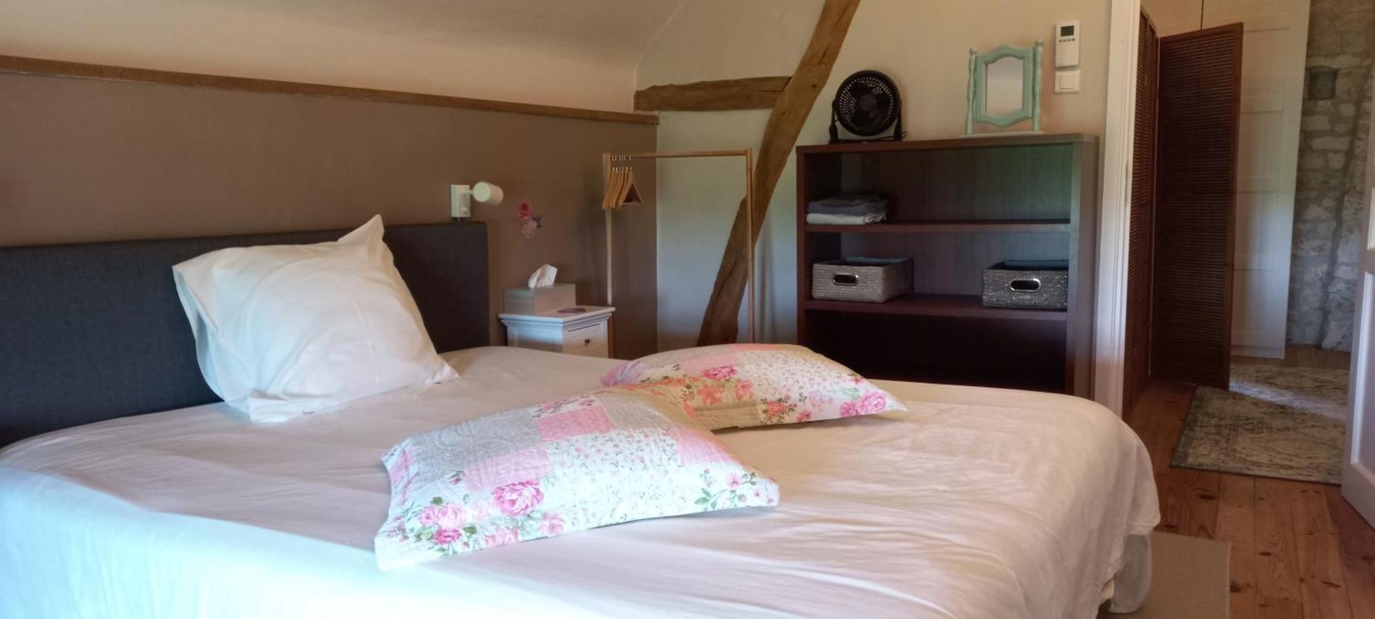 Gite Et Chambres D'Hotes Le Chene Billault Pouant Exterior photo